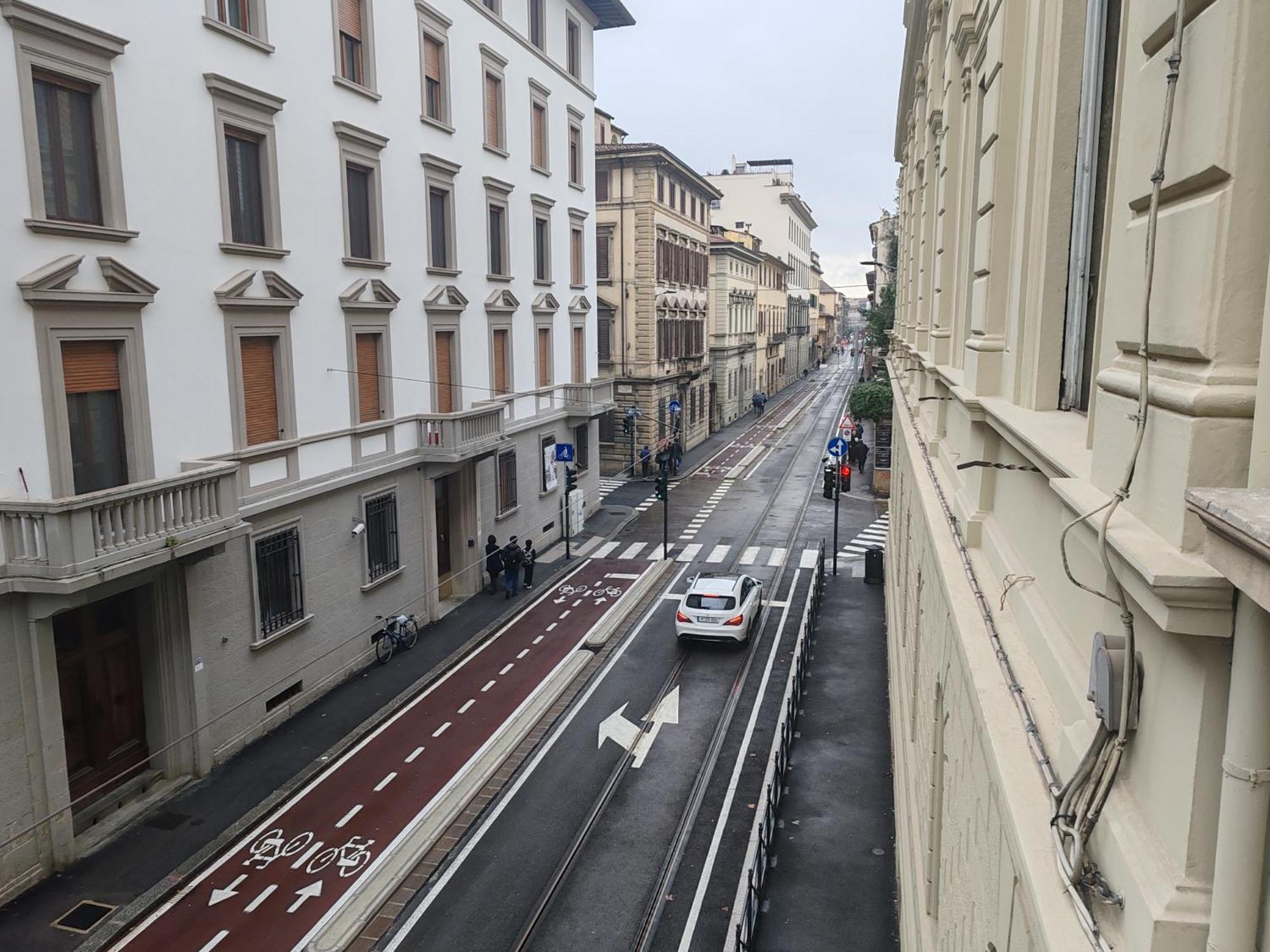 Cavour 83 Prestige House By 360Rentals Florenz Exterior foto