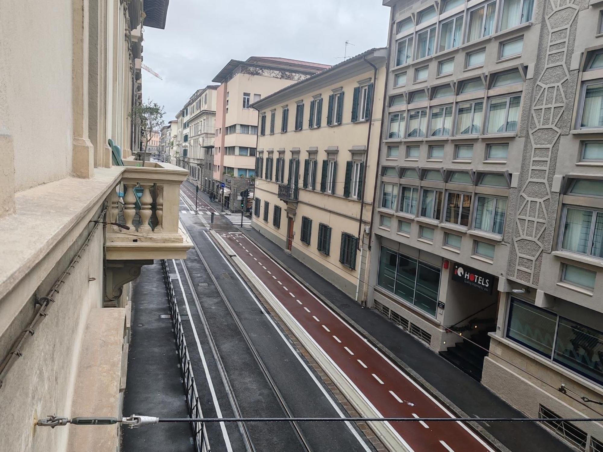 Cavour 83 Prestige House By 360Rentals Florenz Exterior foto